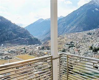 Rezia Hotel 2*