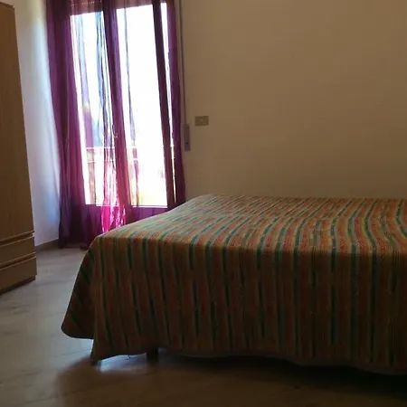 Hotel Rezia 2*
