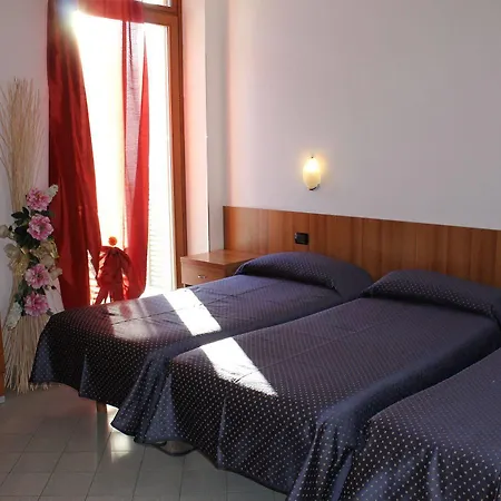 Hotel Rezia 2*